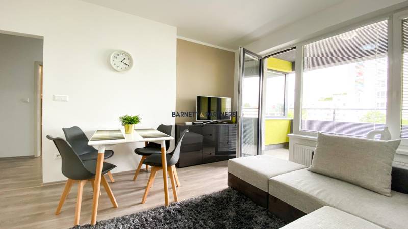 CITY HOUSE RUŽINOV (4C): HOME IS WHERE YOUR HEART IS 